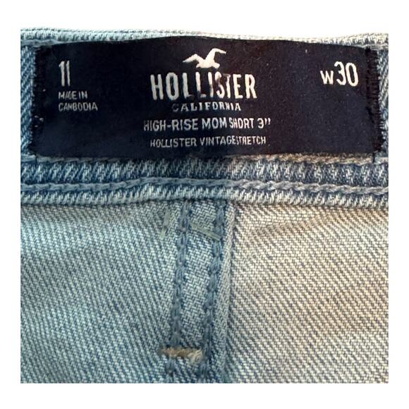 Hollister High Rise Mom Shorts 3" blue denim with belt and buckle size 11 - Picture 9 of 9